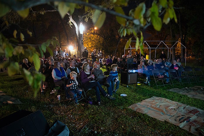 Scenes from a talk in December 2015 by Alex Wild called “Why Ants are Everywhere.” Photos by Vivian Abigiu.